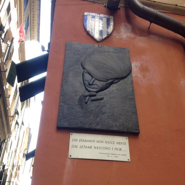 de andré, canzoni de andré, via del campo, genova, fabrizio de andré, musica, cantautore, poesia, poeta, omaggio, tutto molto bello.JPG