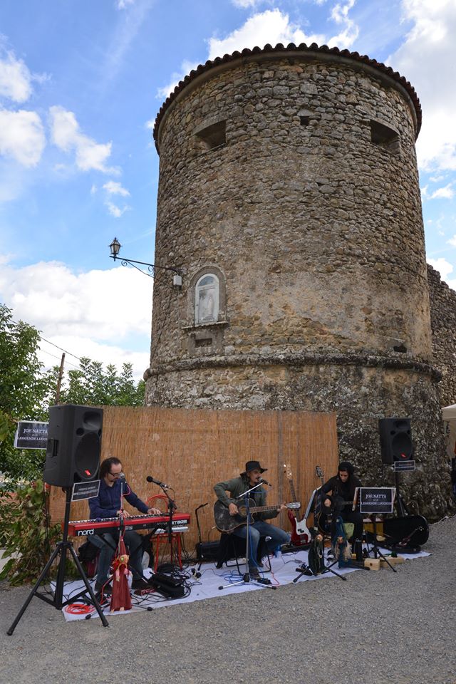 joe natta leggende lucchesi, joe natta, cantautore, cascio, garfagnana, molazzana, gallicano, musica italiana, lucca, tradizioni, castagnata, criciolette, canzoni popolari, folletti, leggenda toscana (23).jpg