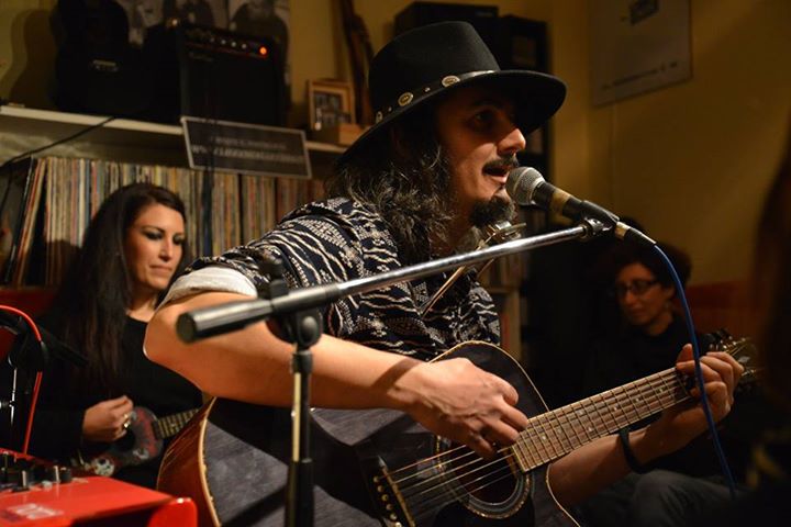 joe natta leggende lucchesi, tradizioni, musica popolare, cantautore, lucca, salotto live, garfagnana, musica, concerto, folletti, lucida mansi, linchetto, valle del serchio, joe natta, leggende toscana (1).jpg