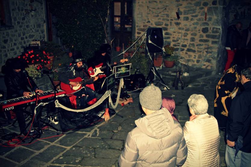 joe natta, halloween, leggende lucchesi, pieve san lorenzo, minucciano, garfagnana, lucca,  musica dal vivo, concerto, joe natta e le leggende lucchesi, festa di halloween (16).jpg