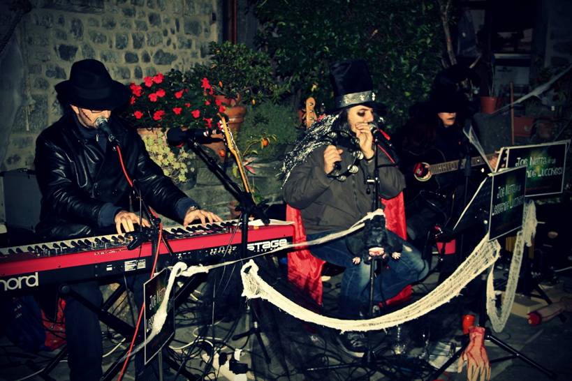 joe natta, halloween, leggende lucchesi, pieve san lorenzo, minucciano, garfagnana, lucca,  musica dal vivo, concerto, joe natta e le leggende lucchesi, festa di halloween (18).jpg