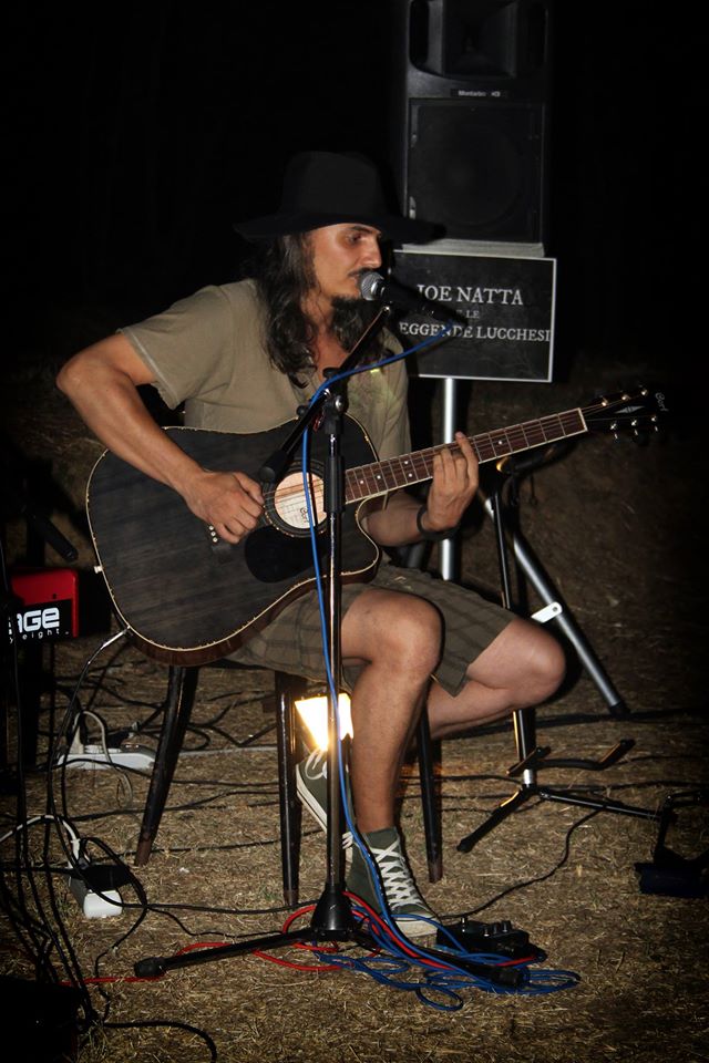 joe natta leggende lucchesi, sagra del maccherone, buti, pisa, musica italiana, canzoni popolari, toscana, concerto, cantautore, trio acustico, folk, violino, ukulele, theremin, festa, tradizioni, storia (1).jpg