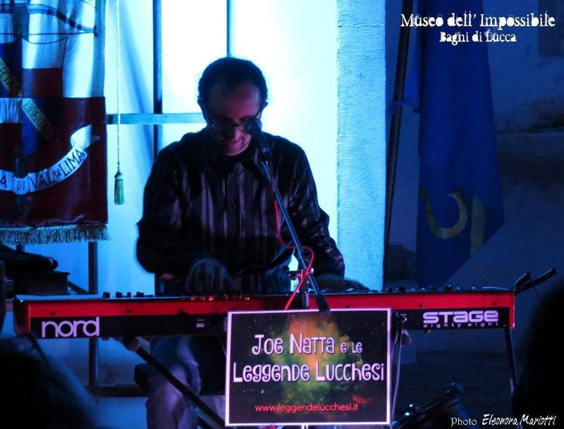 joe natta, joe natta leggende lucchesi, villa webb, bagni di lucca, museo dell'impossibile, concerto, musica popolare, lucca, cantautore (8).jpg