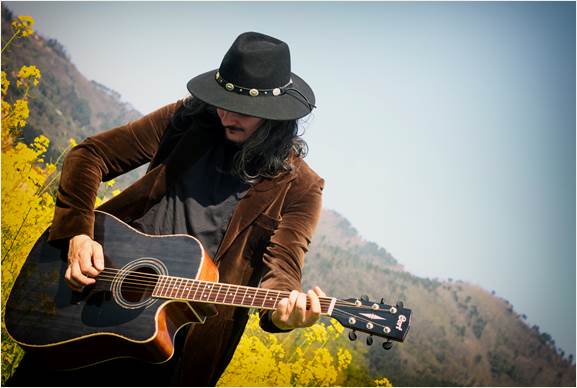 Descrizione: Descrizione: joe natta, cantautore, musica, lucca, joenatta, dedica musicale, nick drake, solo cose belle, tutto molto bello, canzoni italiane.JPG