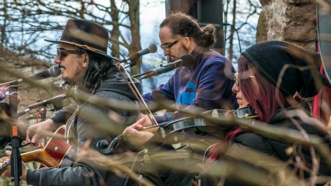 joe natta, joe natta e le leggende lucchesi, in concerto, lucca, pescia, croce a veglia, musica popolare, tradizioni, folk (5).jpg