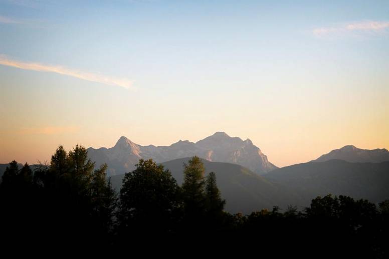 joe natta leggende lucchesi, parco orecchiella, la scuola nel parco, concerto, musica italiana, cantautore, seminario, lucca, garfagnana, toscana, tradizioni, concerti toscana, racconti, natura (18).jpg