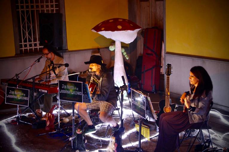 joe natta, joe natta leggende lucchesi, leggende lucca, concerto, notte bianca, piazza al serchio, musica italiana, garfagnana, cantautore, canzoni, tradizioni, summer festival (3).jpg