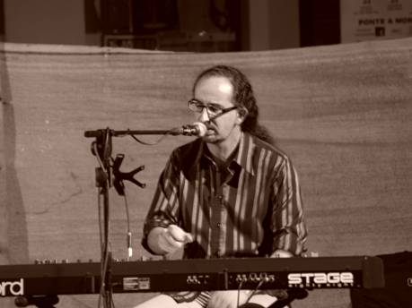 joe natta e le leggende lucchesi in concerto ponte a moriano lucca toscana musica folklore live (1).JPG