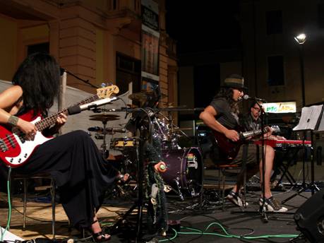 joe natta e le leggende lucchesi in concerto ponte a moriano lucca toscana musica folklore live (9).JPG