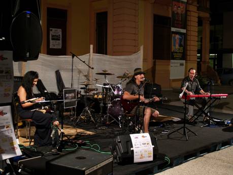 joe natta e le leggende lucchesi in concerto ponte a moriano lucca toscana musica folklore live (10).JPG