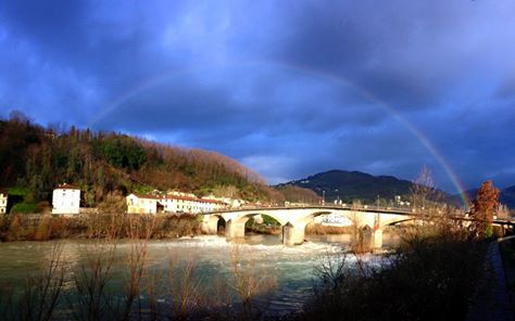 ponte a moriano, arcobaleno, joe natta, cantautore, valle del serchio, lucca, saltocchio, toscana, natura, garfagnana, omaggio, tutto molto bello, rainbow.jpg
