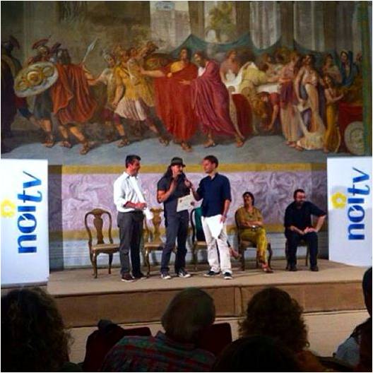 joe natta premiato dal presidente della provincia di lucca stefano baccelli palazzo ducale musica manifestazione sei lucchese se.jpg