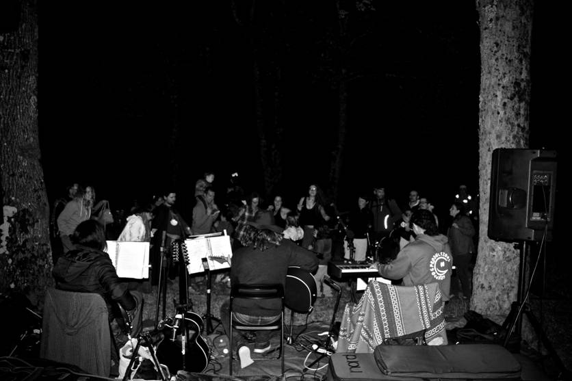 joe natta, leggende lucchesi, cantautore, san pellegrino in alpe, rifugio burigone, concerti, folletti, streghe, mistero, garfagnana, tradizioni, musica popolare, canzoni italiane, alpi apuane, otamatone (1).jpg