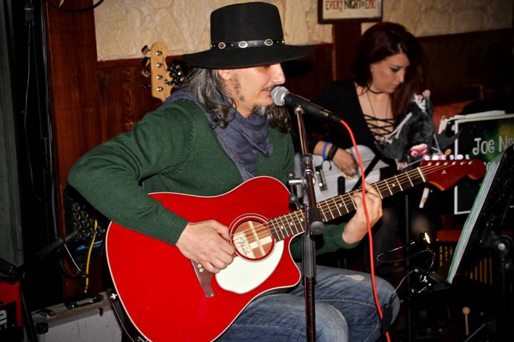 joe natta, joe natta e le leggende lucchesi, tradizioni, lucca, garfagnana, alpi apuane, leggende toscane, concerto, musica italiana (1).jpg